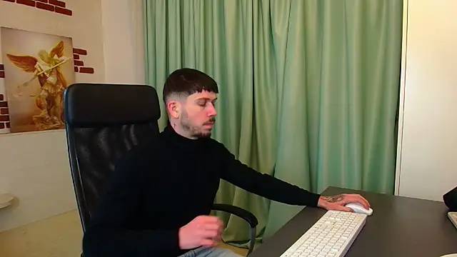 JonahShaw online show from October 3, 2025, 4:36 am