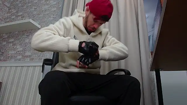 JonahShaw online show from October 15, 2025, 4:22 am