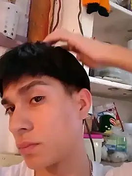 Snapshot of LUISSLEONN0958 chatting on September 25, 2025, 10:27 pm LUISSLEONN0958 online show from September 25, 2025, 10:27 pm