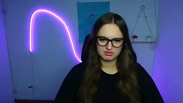 Aurora White online show from October 24, 2025, 11:20 am