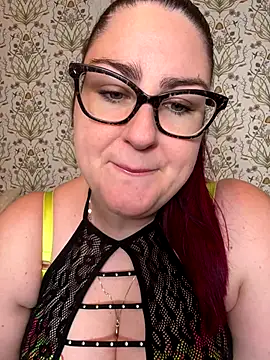 Lacey-BBW online show from October 7, 2025, 9:05 pm