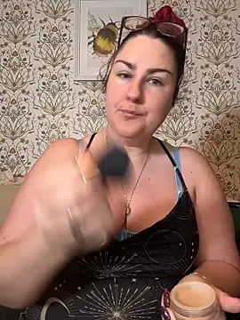 Lacey-BBW online show from November 8, 2025, 11:19 pm