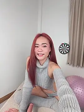 Snapshot of YayeeShow chatting on June 7, 2026, 11:37 am YayeeShow online show from June 7, 2026, 11:37 am