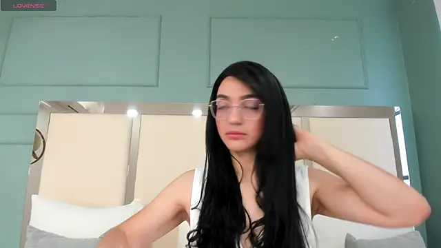 selena rous online show from September 15, 2025, 12:27 pm