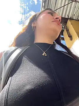 Isa Villamarin online show from September 10, 2025, 3:00 pm