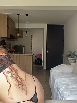 Isa Villamarin online show from September 30, 2025, 3:40 pm