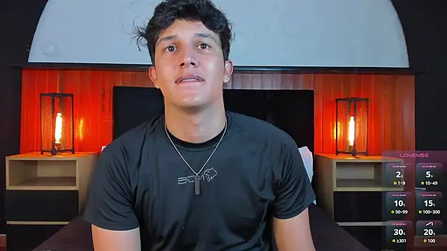 Snapshot of Leo_Savage_ chatting on May 13, 2026, 4:08 am Leo Savage online show from May 13, 2026, 4:08 am