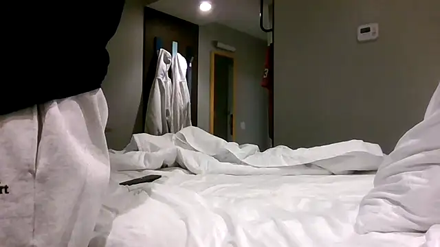 Throatgoat2026 online show from November 29, 2025, 8:53 pm