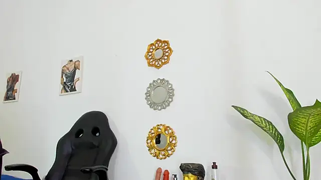  Tarekk  online show from October 19, 2025, 9:28 pm