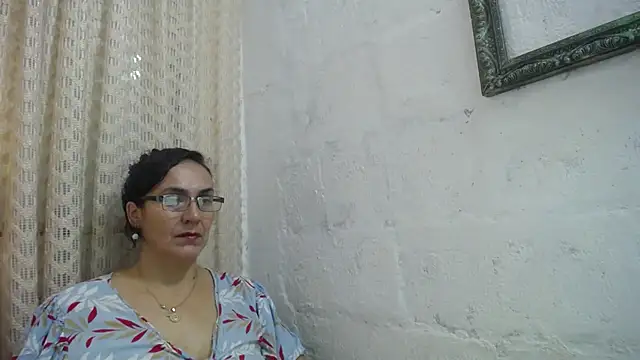 gabbyparker  online show from March 4, 2026, 4:37 pm