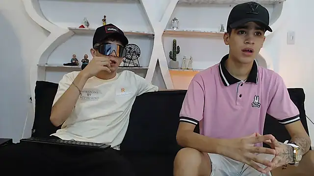 THREE GUYS HOT online show from November 14, 2025, 7:17 pm