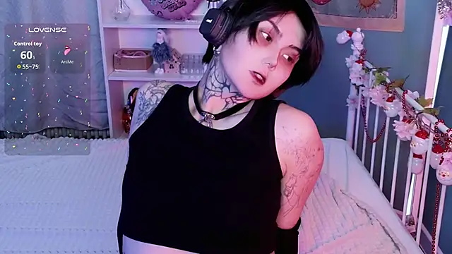 GothXRaven online show from January 6, 2026, 3:38 pm