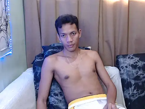 fantasy davidxx online show from November 11, 2025, 3:01 am