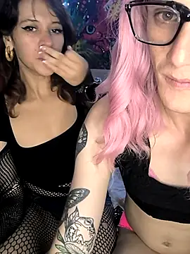 Snapshot of femdomroom chatting on February 10, 2026, 5:28 am femdomroom online show from February 10, 2026, 5:28 am