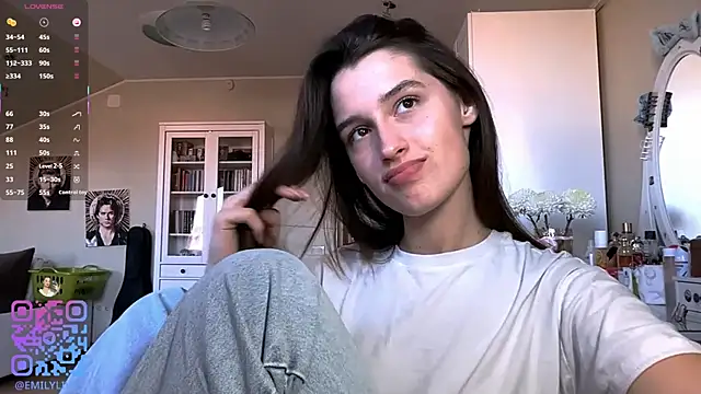 DarlineBrustera online show from April 5, 2026, 2:13 pm