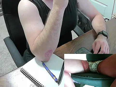 txcrossdresser09 online show from February 25, 2026, 3:56 pm