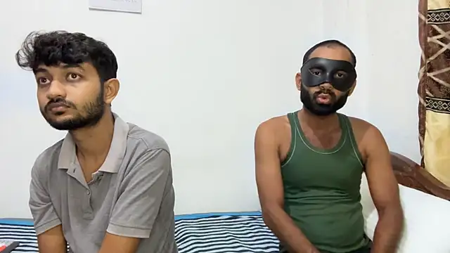 Snapshot of ShayanLK chatting on February 22, 2026, 3:46 pm ShayanLK online show from February 22, 2026, 3:46 pm