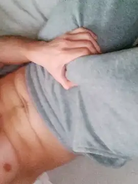 Snapshot of pollon621 chatting on February 22, 2026, 5:58 pm pollon621 online show from February 22, 2026, 5:58 pm