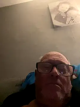 Snapshot of naughtygrandad1 chatting on September 10, 2025, 10:53 pm naughtygrandad1 online show from September 10, 2025, 10:53 pm