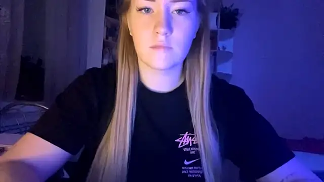 Snapshot of PandaFluff chatting on February 11, 2026, 7:03 pm PandaFluff online show from February 11, 2026, 7:03 pm