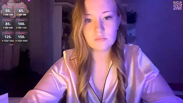 Snapshot of PandaFluff chatting on February 16, 2026, 5:11 pm PandaFluff online show from February 16, 2026, 5:11 pm