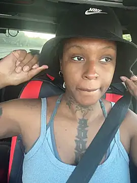 MistiSavannah online show from May 10, 2026, 12:42 pm