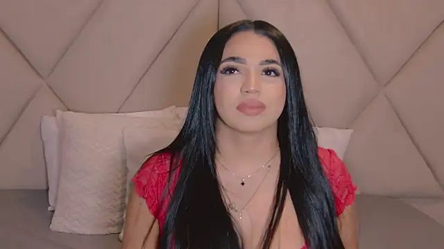 CharlotteeBrownn online show from April 24, 2026, 1:29 am