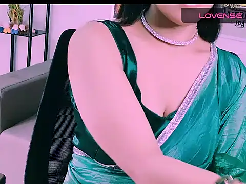 Snapshot of My_Rose chatting on September 20, 2025, 1:49 pm My Rose online show from September 20, 2025, 1:49 pm