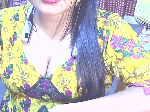 Nusrat Faria07 online show from November 27, 2025, 8:37 am