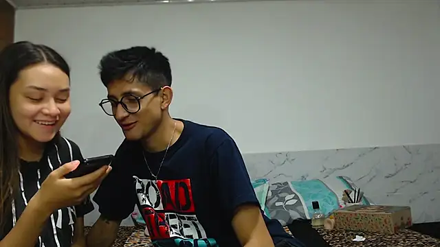 Noa Arez online show from December 22, 2025, 4:34 am