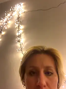 Snapshot of Tamara931 chatting on September 12, 2025, 6:51 pm Tamara931 online show from September 12, 2025, 6:51 pm