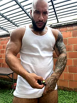 Snapshot of Andrew_Johnnson chatting on October 20, 2025, 2:06 pm Andrew Johnnson online show from October 20, 2025, 2:06 pm