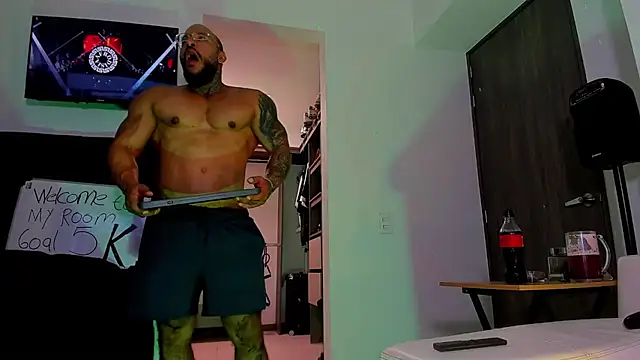 Snapshot of Andrew_Johnnson chatting on September 25, 2025, 4:35 pm Andrew Johnnson online show from September 25, 2025, 4:35 pm