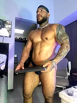 Snapshot of Andrew_Johnnson chatting on December 2, 2025, 7:04 pm Andrew Johnnson online show from December 2, 2025, 7:04 pm