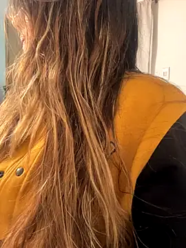 Snapshot of emma_hot2006 chatting on December 1, 2025, 11:38 pm emma hot2006 online show from December 1, 2025, 11:38 pm