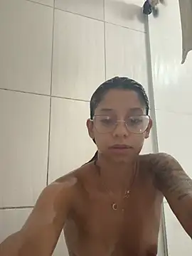 FadaPerigosa online show from March 19, 2026, 1:38 am