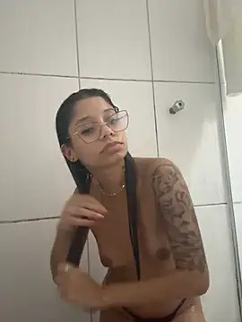 FadaPerigosa online show from March 25, 2026, 2:01 am