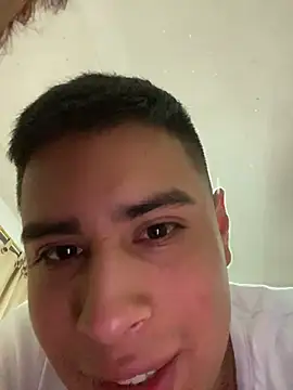 miaftmax online show from December 20, 2025, 4:48 am