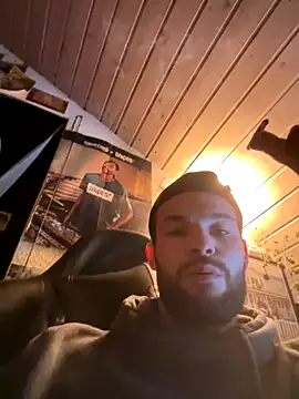 Mexxwell69 online show from September 23, 2025, 7:32 pm