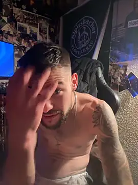 Mexxwell69 online show from October 4, 2025, 7:37 pm