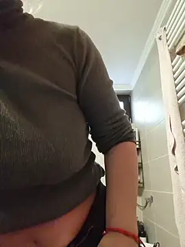 merlyn4 online show from November 10, 2025, 12:10 pm