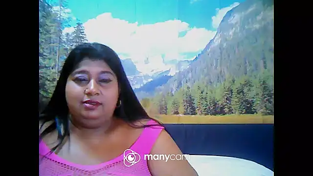 Snapshot of indianhoney694u chatting on March 10, 2025, 8:39 am indianhoney694u online show from March 10, 2025, 8:39 am