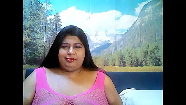 Snapshot of indianhoney694u chatting on October 24, 2025, 5:34 pm indianhoney694u online show from October 24, 2025, 5:34 pm