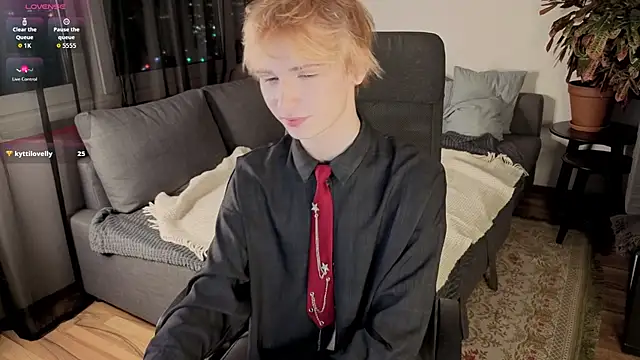 Your avatar online show from March 10, 2026, 8:13 pm