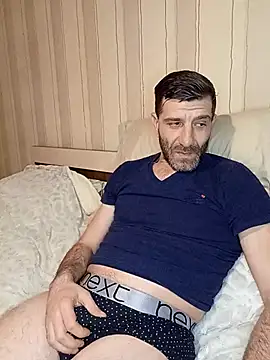 Alexdaniel89 online show from April 4, 2026, 9:43 pm