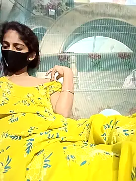 priyastrip314 online show from April 5, 2026, 8:37 pm