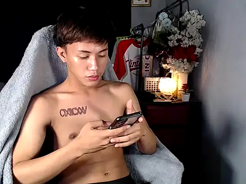 naughtyboyloy 0 online show from March 8, 2026, 2:42 pm