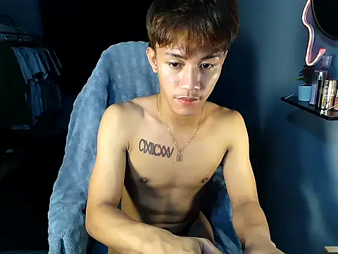 naughtyboyloy 0 online show from June 7, 2026, 2:55 pm