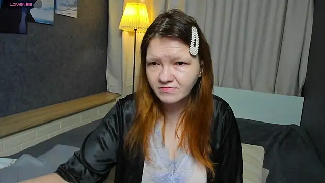 Nora lovvvv online show from October 26, 2025, 10:04 am