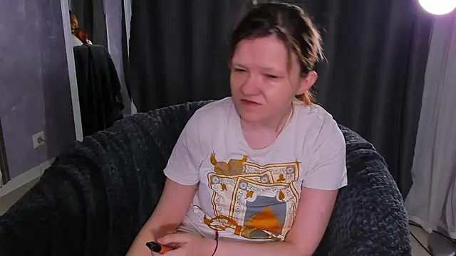 Nora lovvvv online show from September 14, 2025, 10:37 am